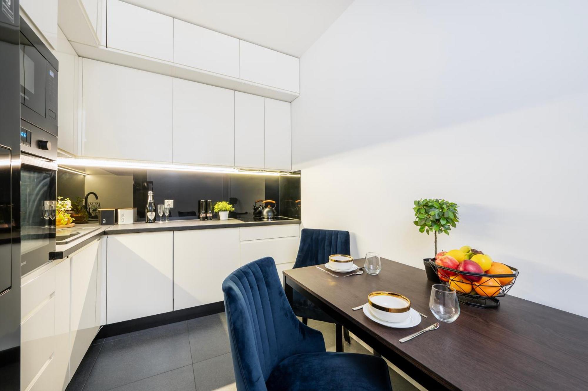 Manufaktura Residence - Apartamenty Industrial Z Parkingiem I Dwoma Lazienkami Лодз Екстериор снимка